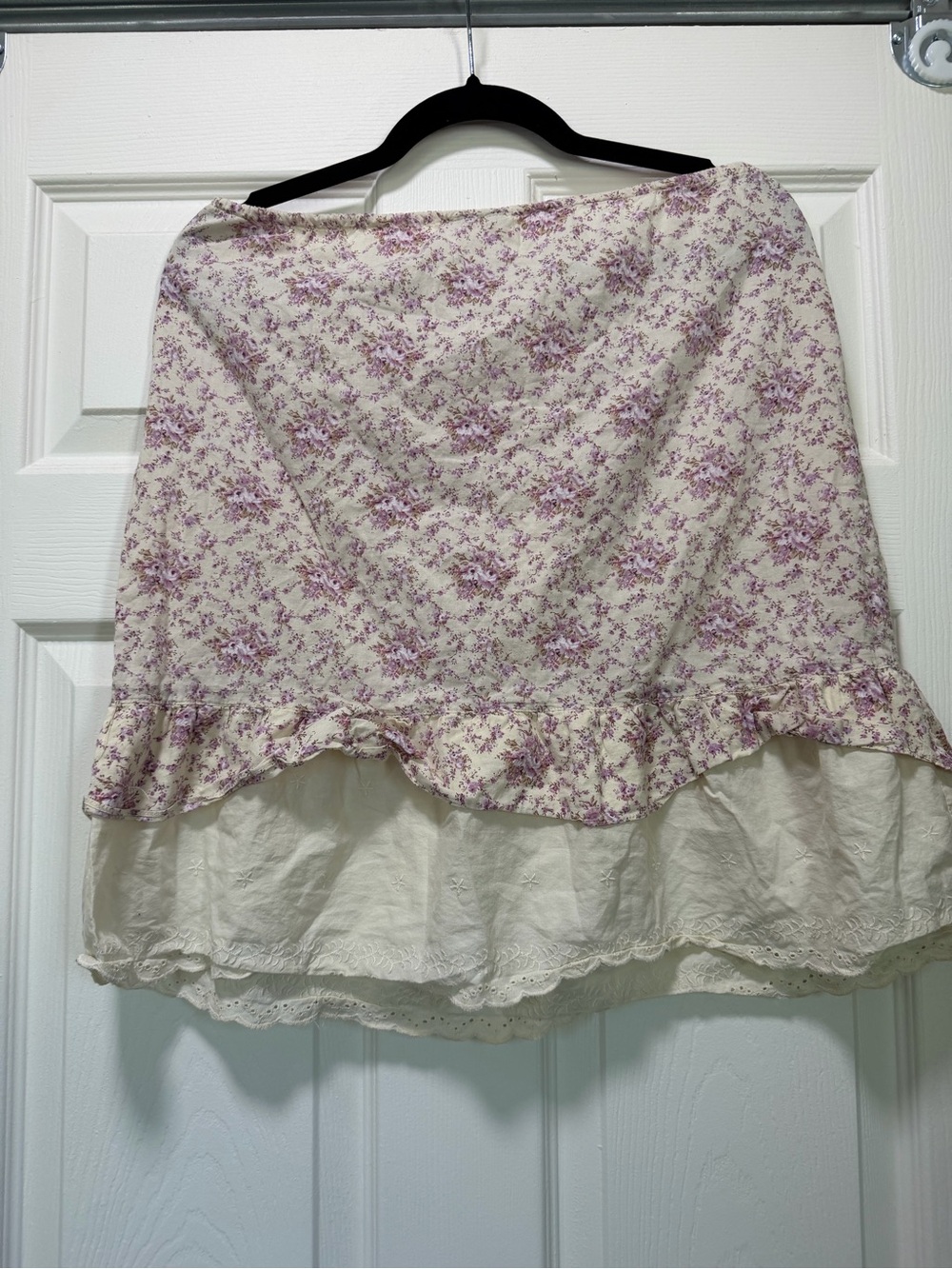 Charlotte Russe Cream Mini Skirt with Lavender Floral Print - Picture 2 of 5